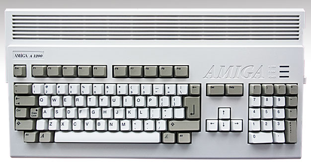 small_amiga-1200.jpg